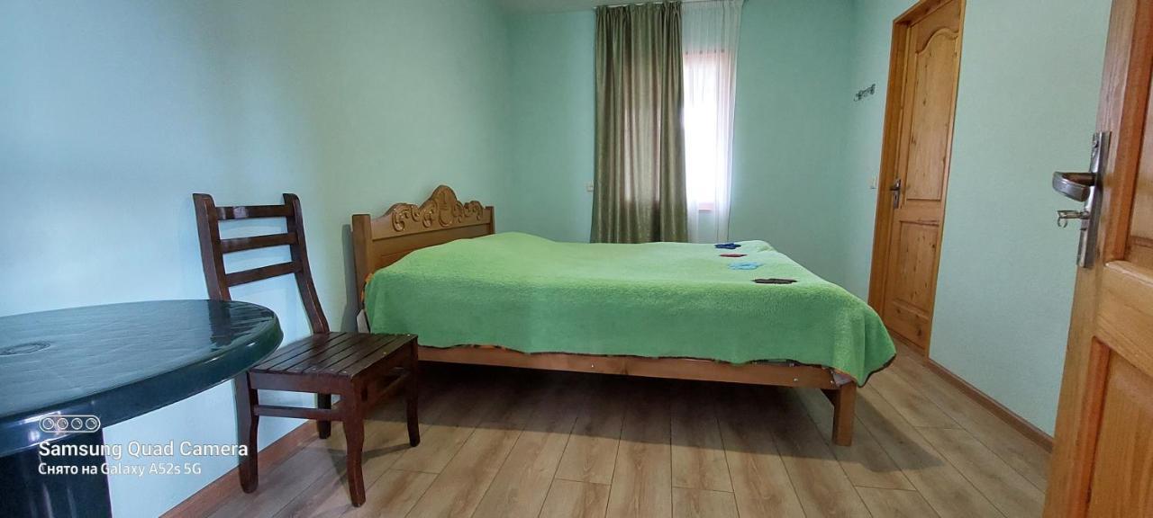 Guest House Tsasne Omalo Buitenkant foto