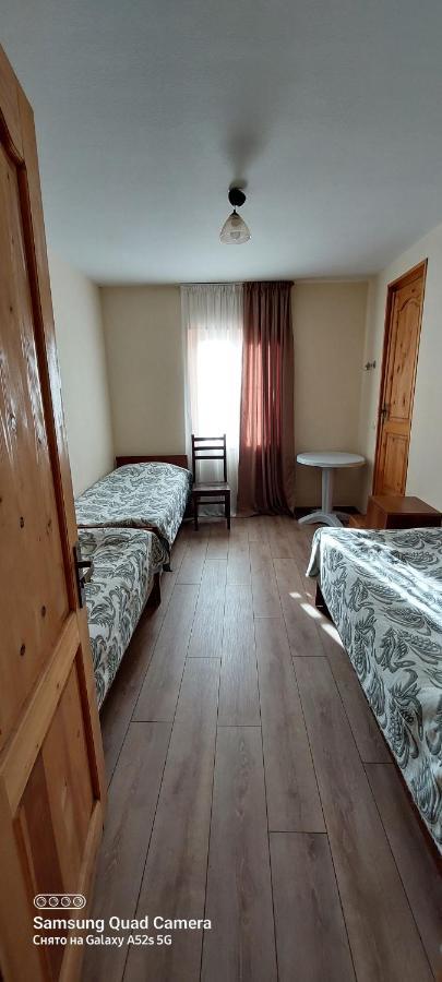 Guest House Tsasne Omalo Buitenkant foto