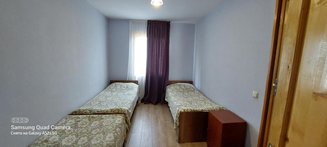 Guest House Tsasne Omalo Buitenkant foto