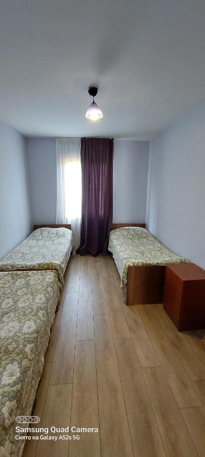 Guest House Tsasne Omalo Buitenkant foto
