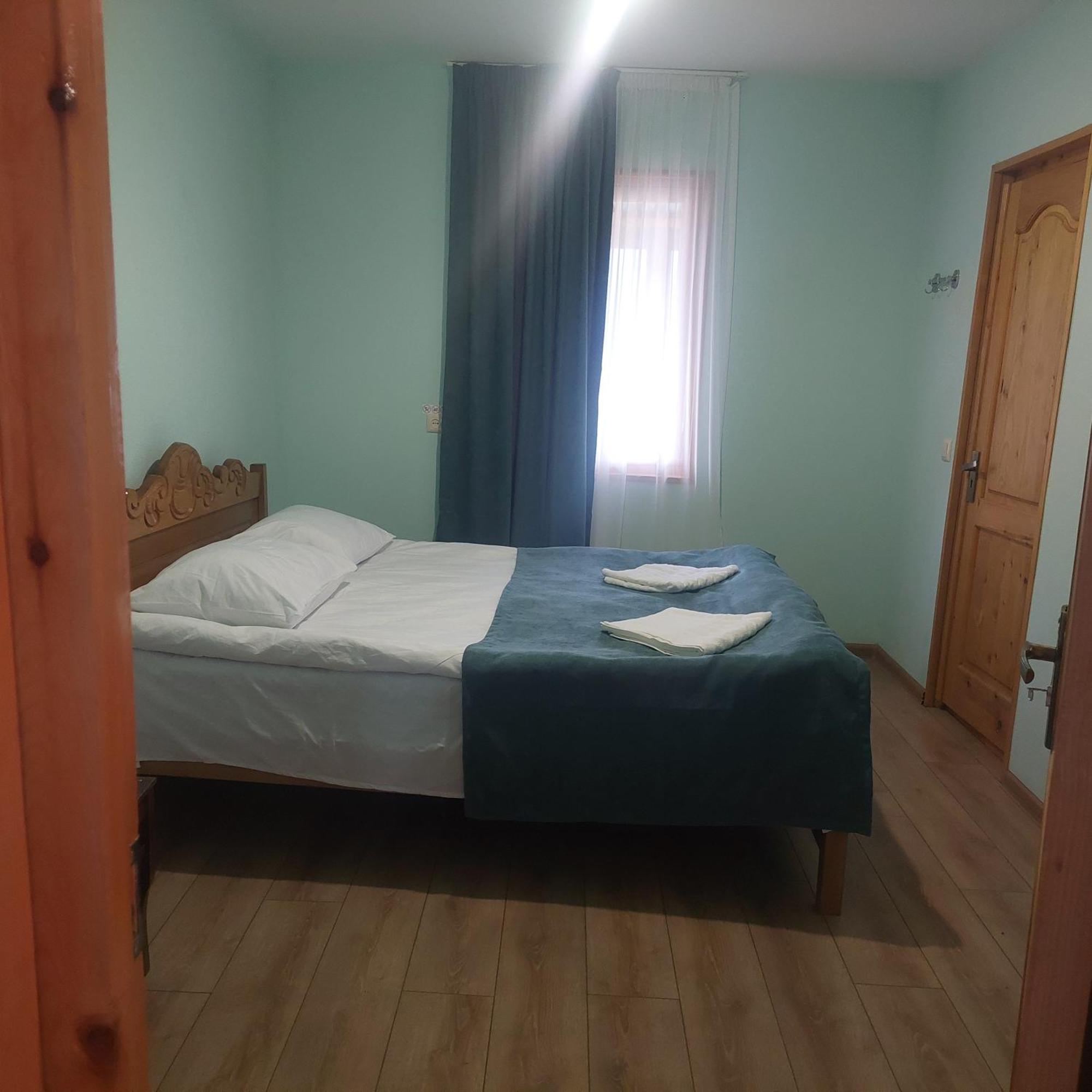 Guest House Tsasne Omalo Buitenkant foto