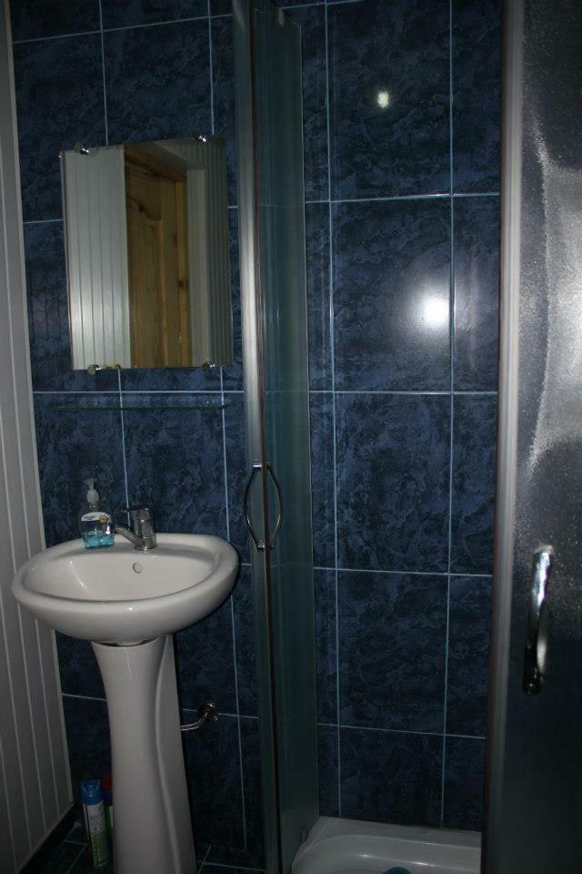 Guest House Tsasne Omalo Buitenkant foto