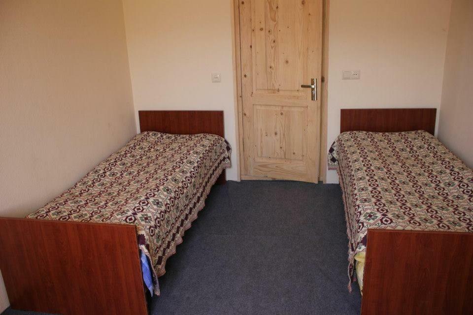 Guest House Tsasne Omalo Buitenkant foto